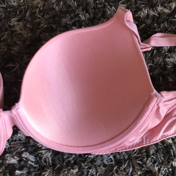 Victoria’s Secret push up full coverage bra - Picture 4 of 6
